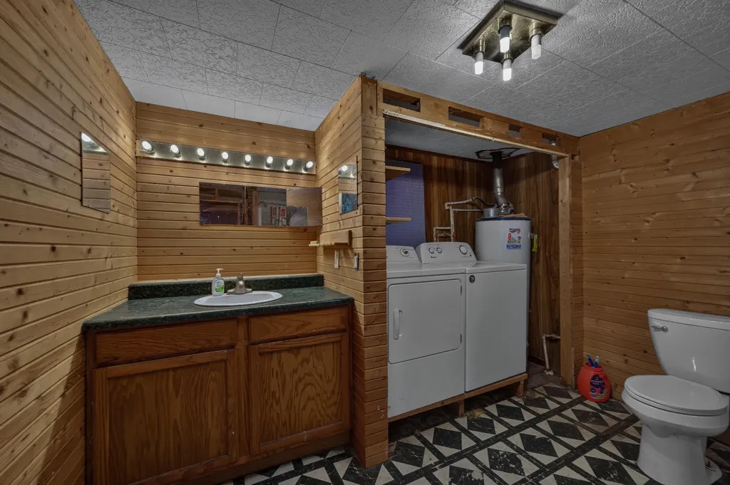 3065 Black Creek Road Fruitport Charter Township MI 49444