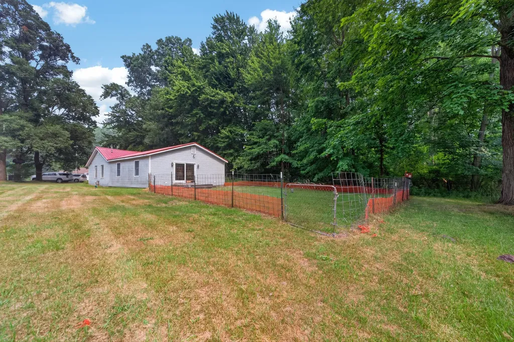 3065 Black Creek Road Fruitport Charter Township MI 49444