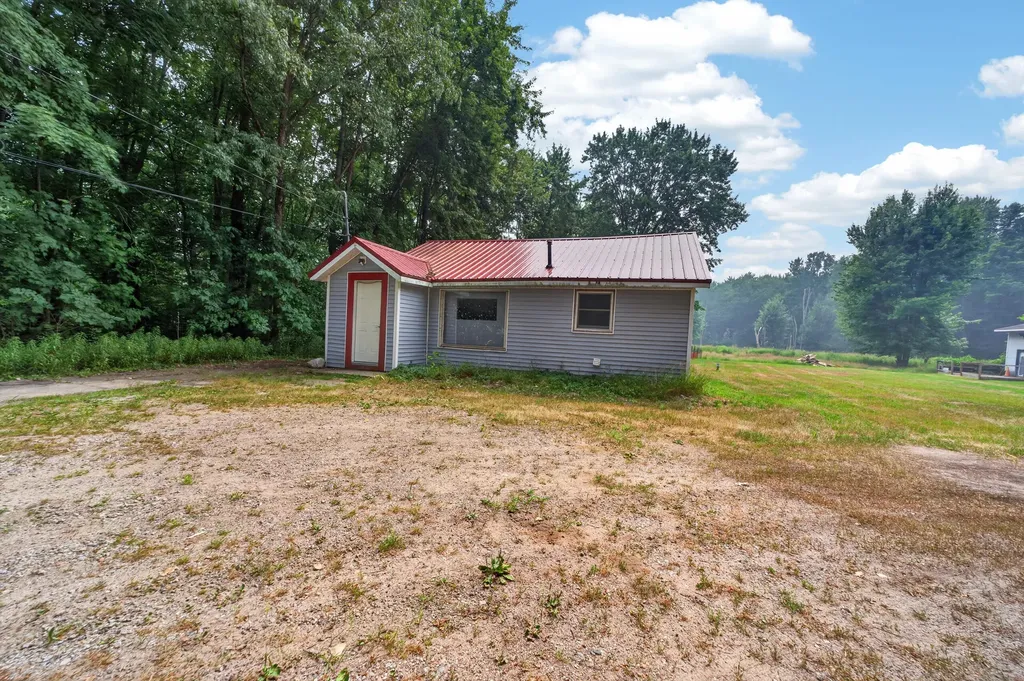 3065 Black Creek Road Fruitport Charter Township MI 49444