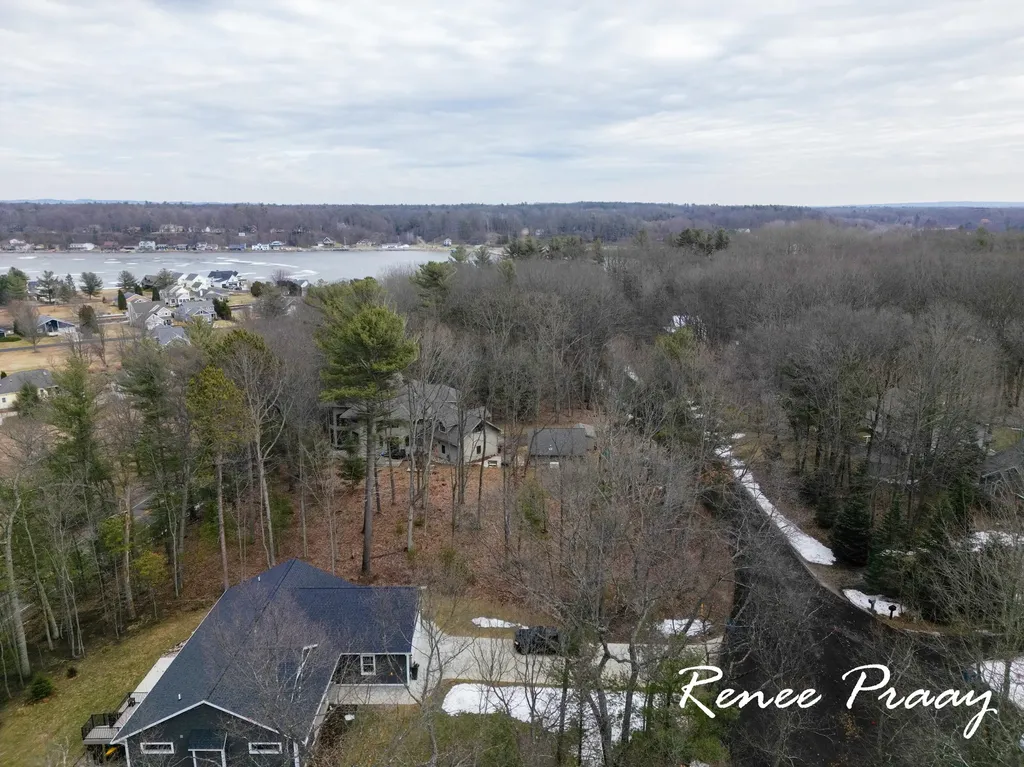 5439 Shawnee Road Pentwater Township MI 49449