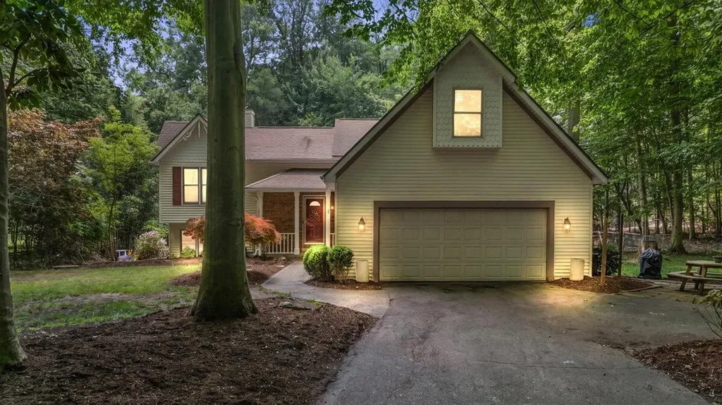 1460 Post Avenue Park Township MI 49424