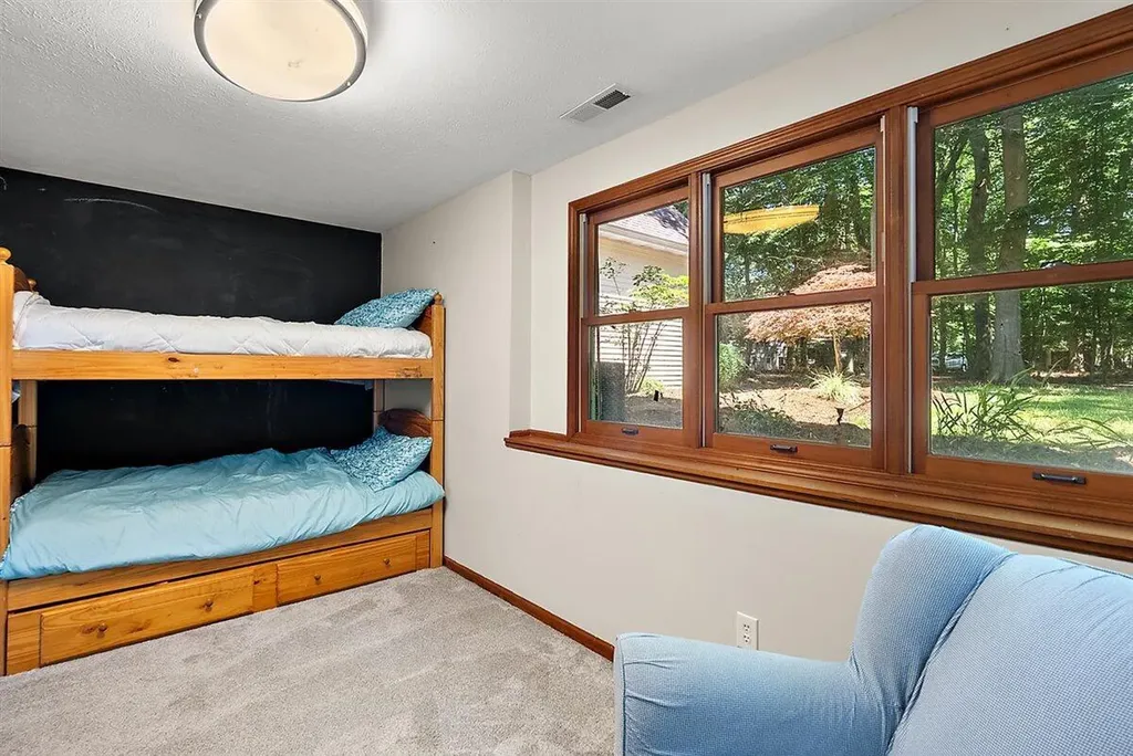 1460 Post Avenue Park Township MI 49424