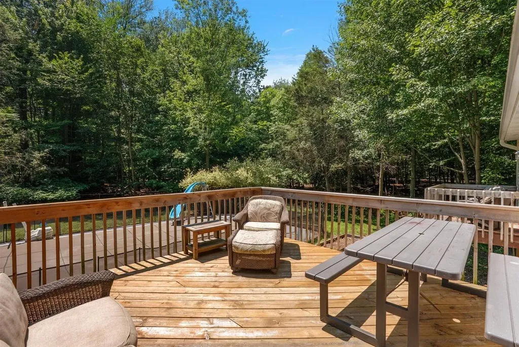 1460 Post Avenue Park Township MI 49424