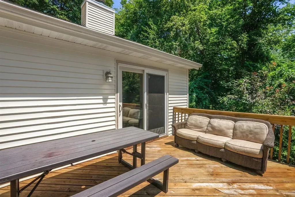 1460 Post Avenue Park Township MI 49424