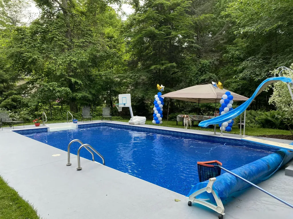 1460 Post Avenue Park Township MI 49424