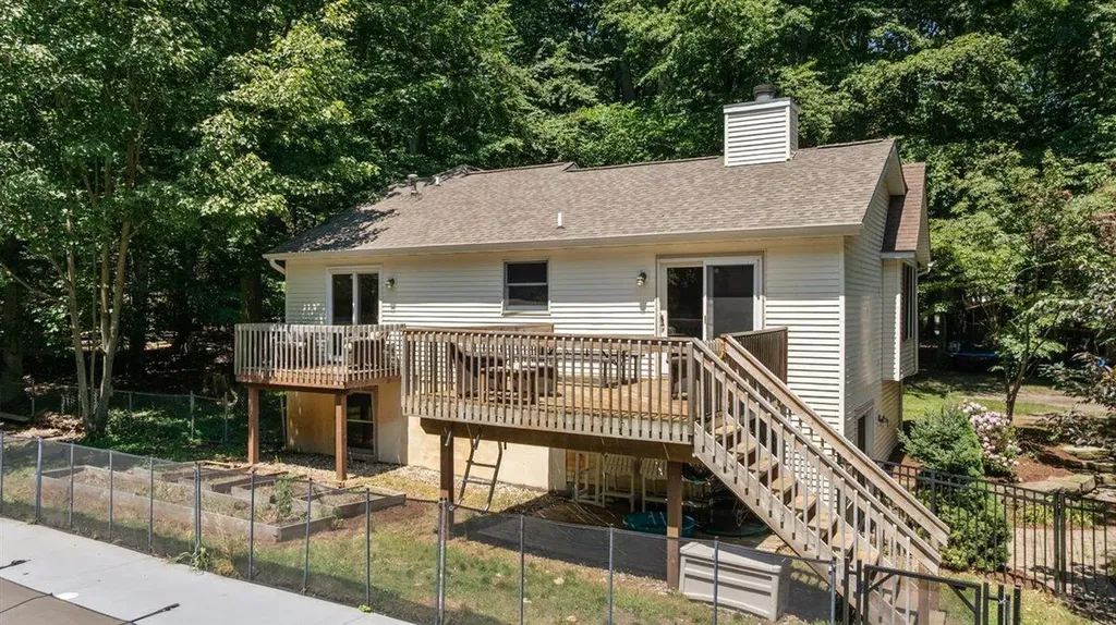 1460 Post Avenue Park Township MI 49424