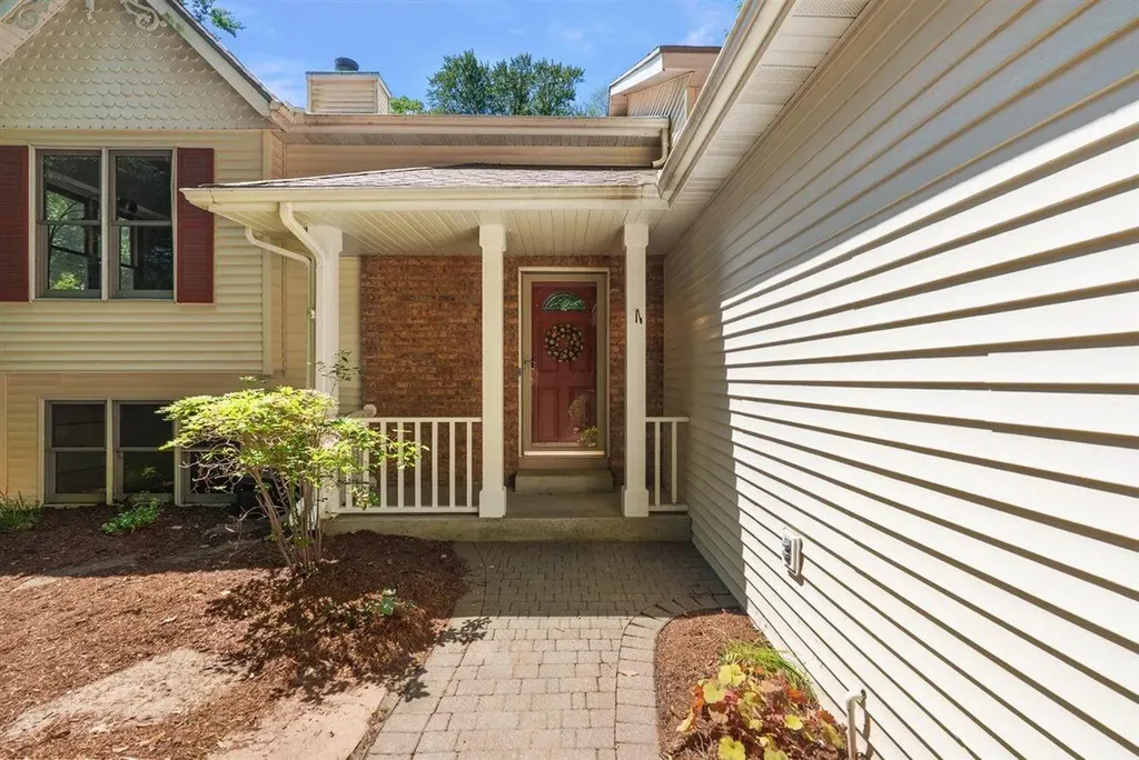 1460 Post Avenue Park Township MI 49424