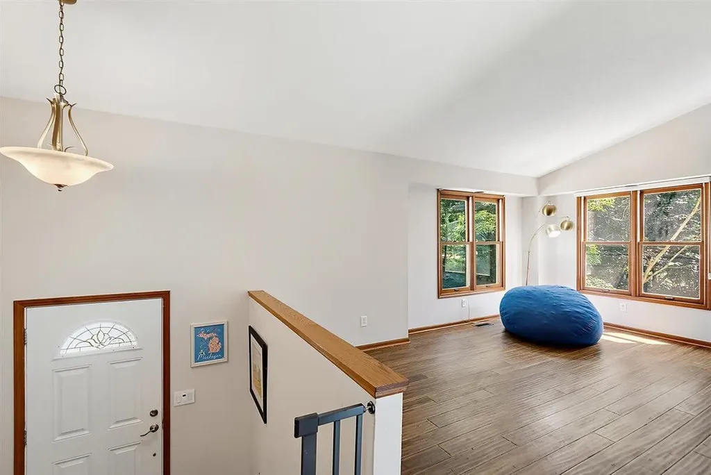 1460 Post Avenue Park Township MI 49424