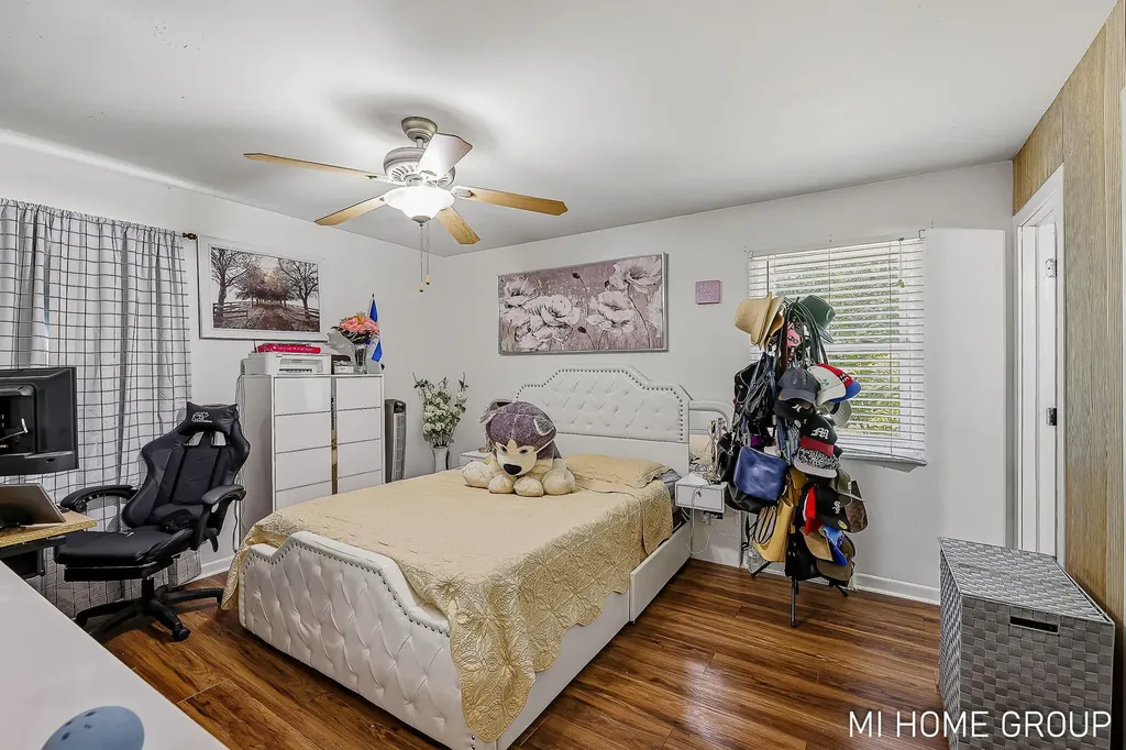 918 136th Avenue Holland Charter Township MI 49424