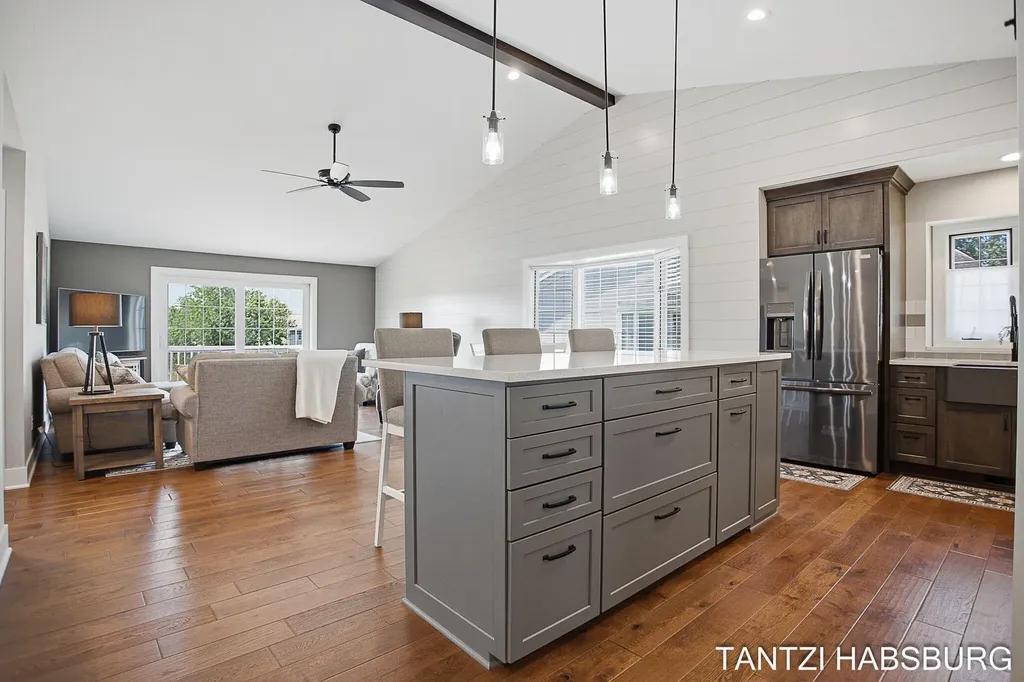 8930 N Clearwater Drive Zeeland Charter Township MI 49464