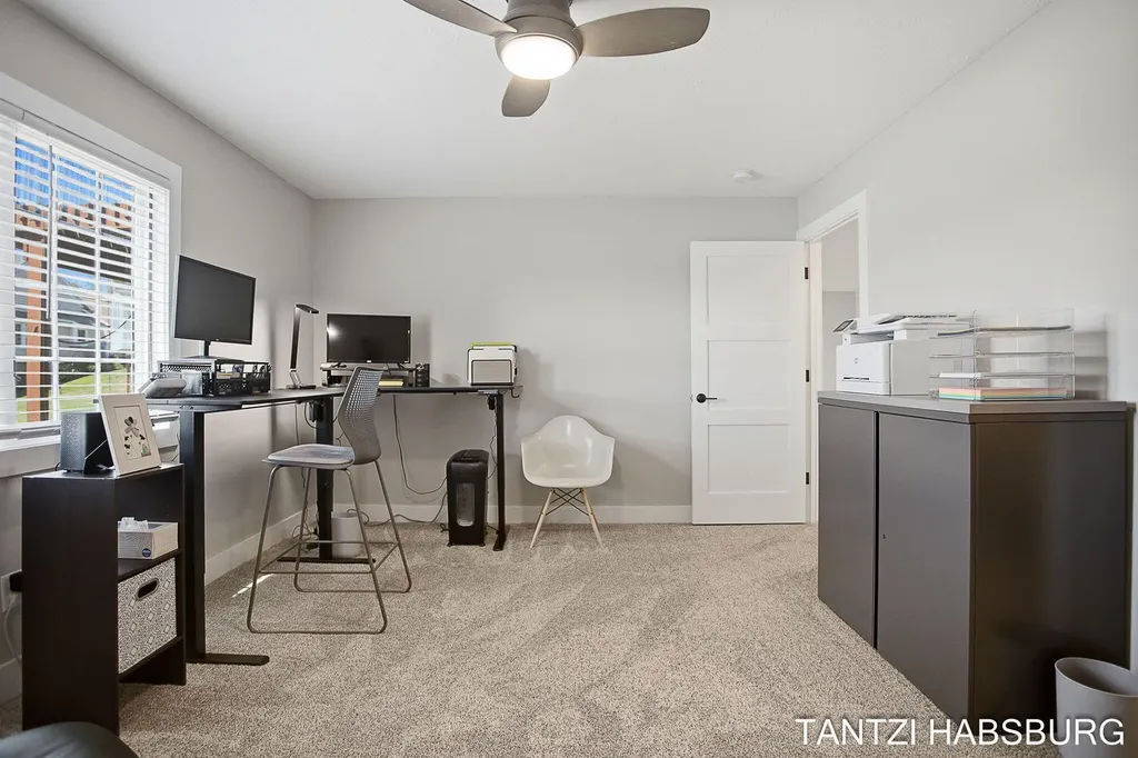 8930 N Clearwater Drive Zeeland Charter Township MI 49464
