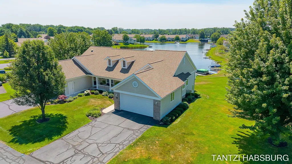 8930 N Clearwater Drive Zeeland Charter Township MI 49464