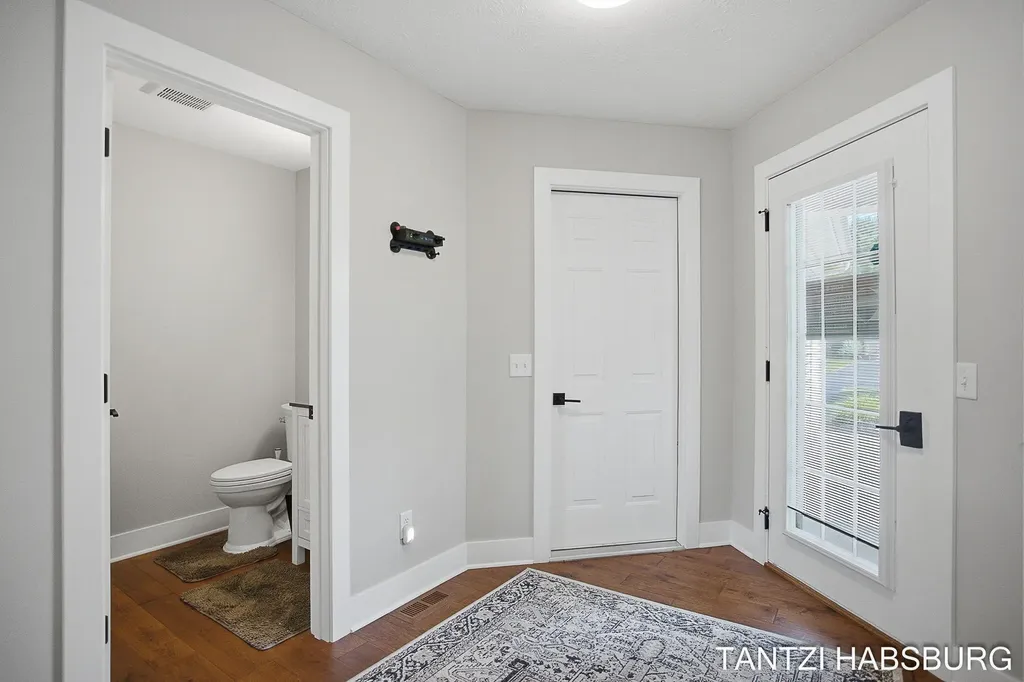 8930 N Clearwater Drive Zeeland Charter Township MI 49464