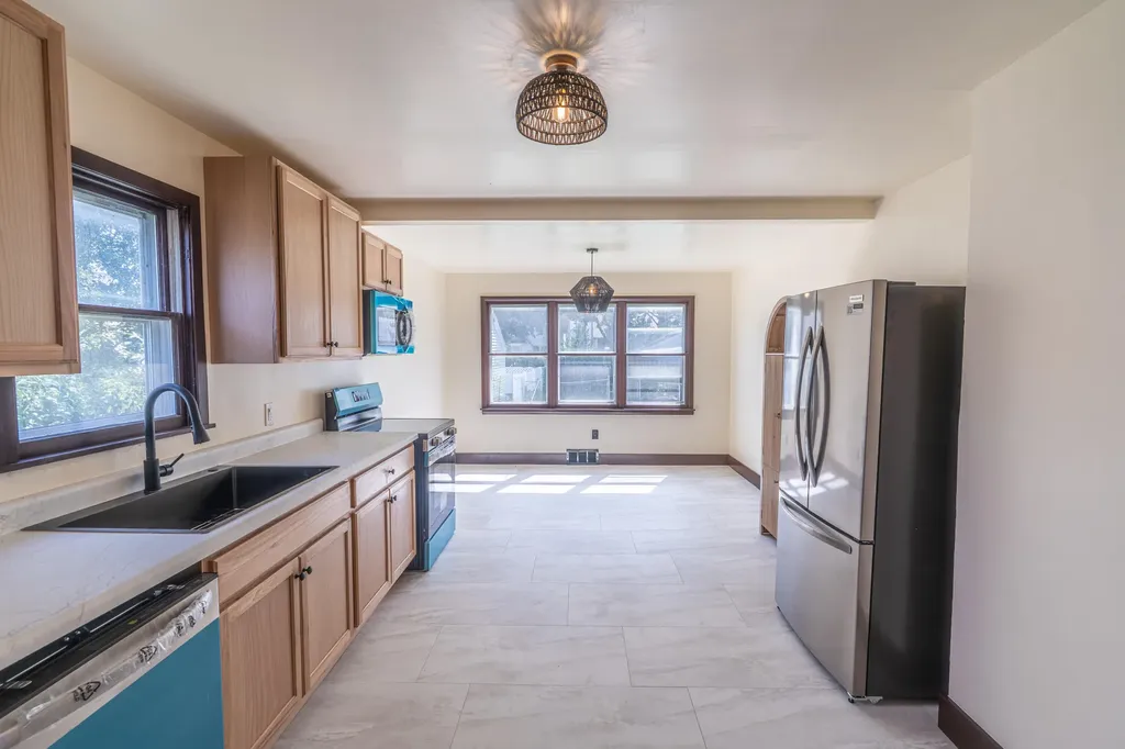 1444 Pine Avenue NW Grand Rapids City MI 49504