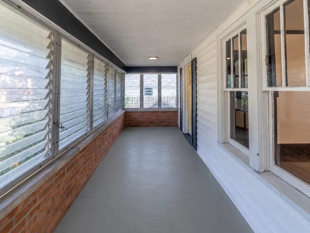 1444 Pine Avenue NW Grand Rapids City MI 49504