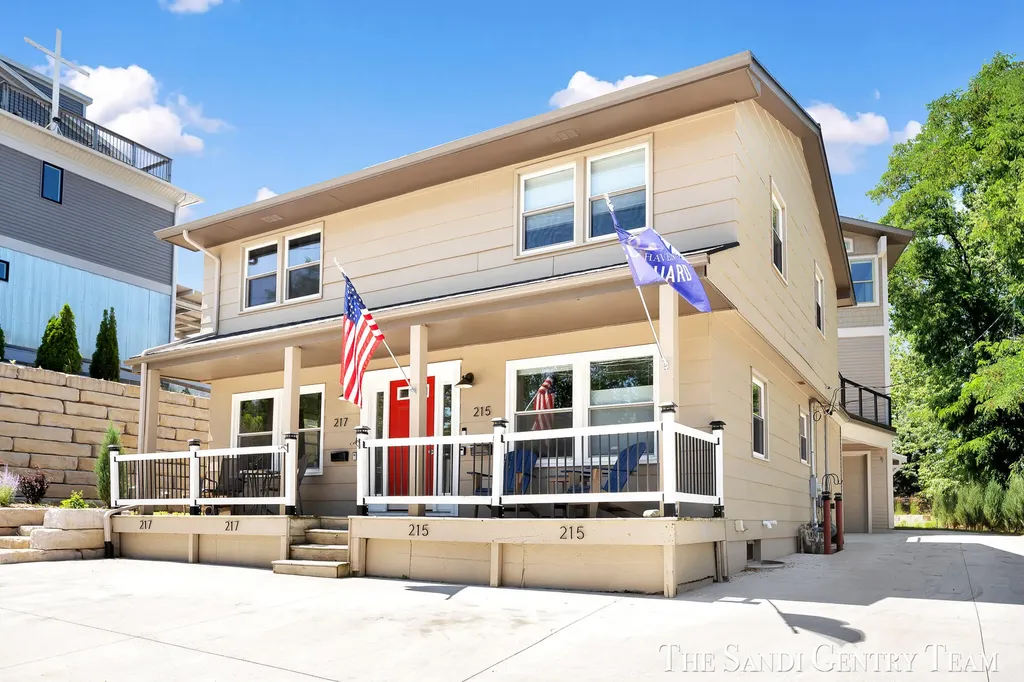 215-217 S 1st Street Grand Haven City MI 49417