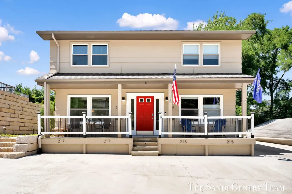 215-217 S 1st Street Grand Haven City MI 49417