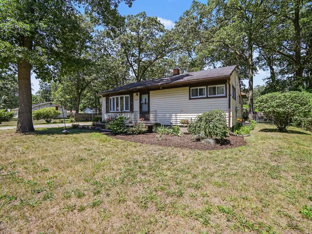 2434 Marcoux Avenue Muskegon Charter Township MI 49442