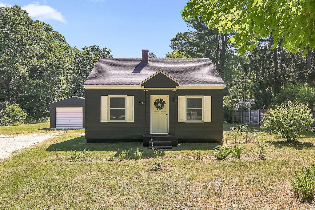 2304 Central Avenue Dalton Township MI 49445