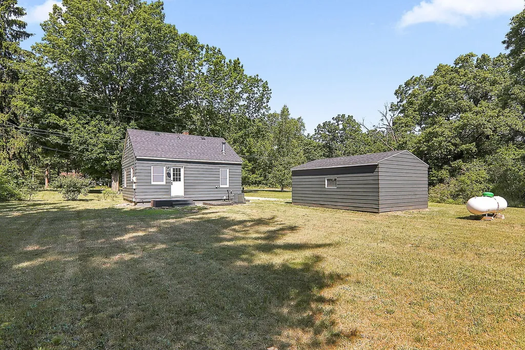 2304 Central Avenue Dalton Township MI 49445