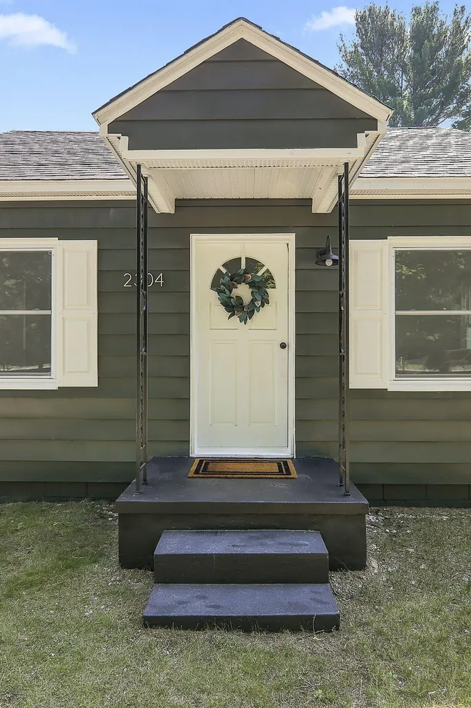 2304 Central Avenue Dalton Township MI 49445