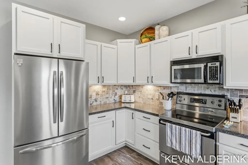 9325 Garden View Drive Zeeland Charter Township MI 49464