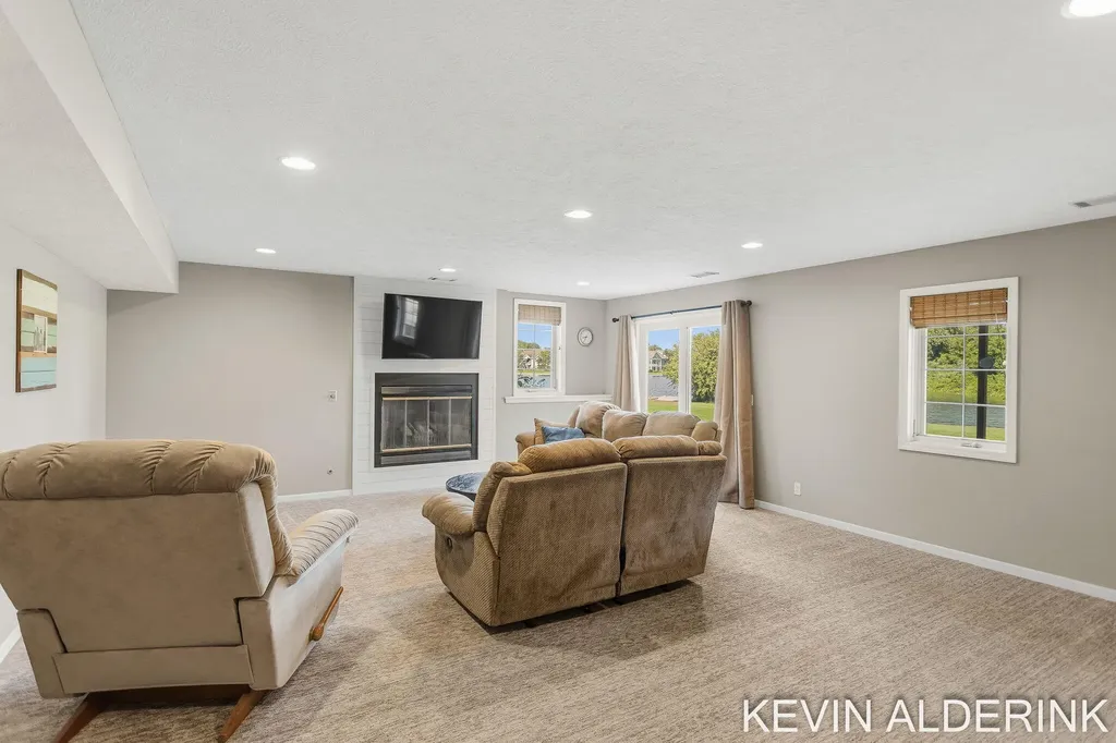 9325 Garden View Drive Zeeland Charter Township MI 49464