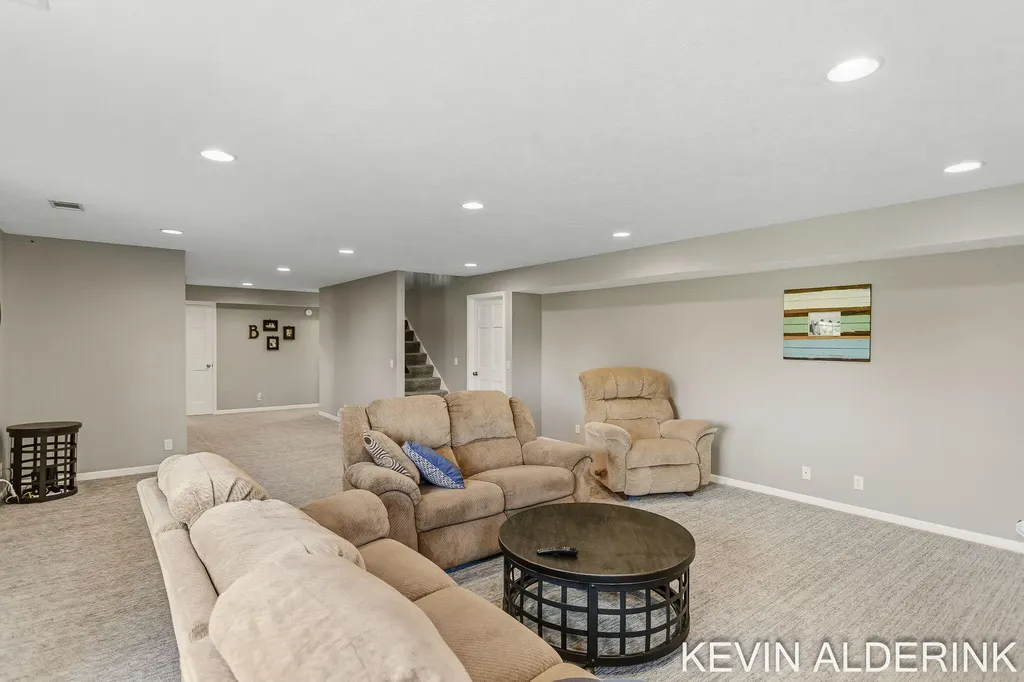 9325 Garden View Drive Zeeland Charter Township MI 49464