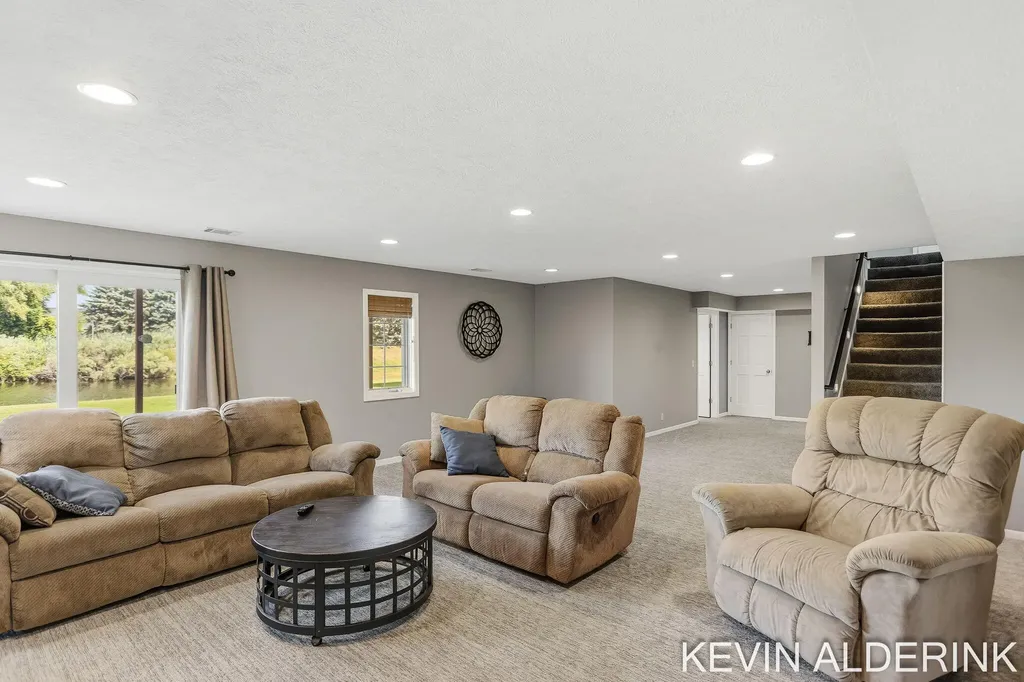 9325 Garden View Drive Zeeland Charter Township MI 49464