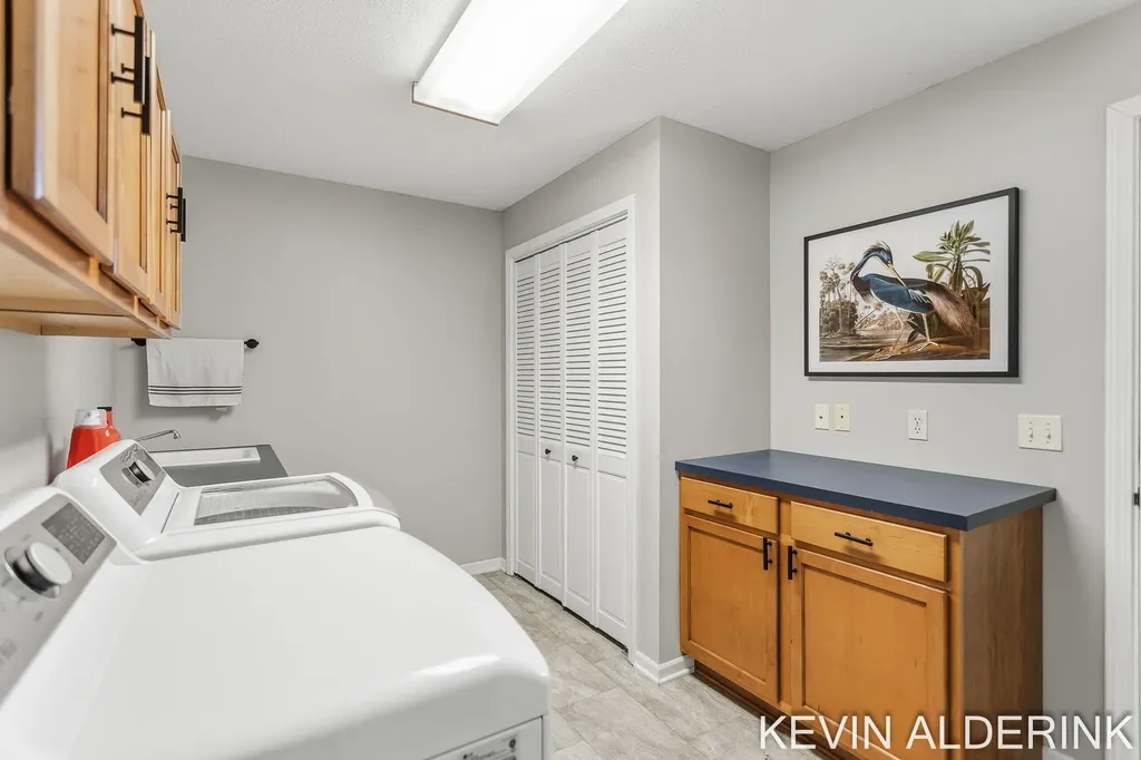 9325 Garden View Drive Zeeland Charter Township MI 49464