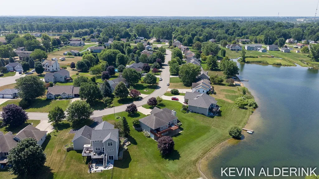 9325 Garden View Drive Zeeland Charter Township MI 49464