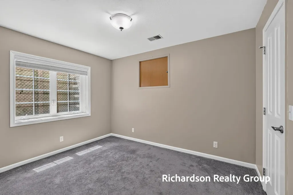 405 Douglas Street North Muskegon City MI 49445