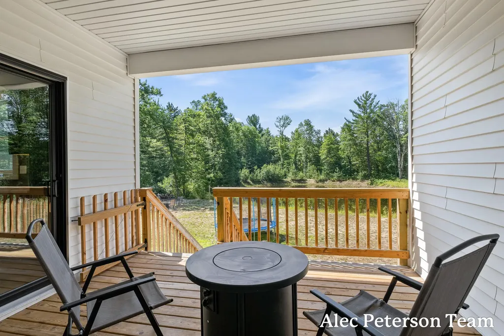 6069 Ruthie Lane Sullivan Township MI 49415