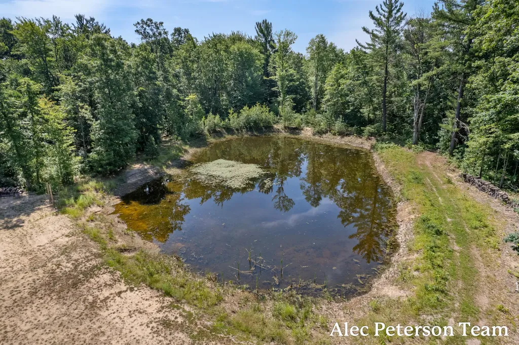 6069 Ruthie Lane Sullivan Township MI 49415