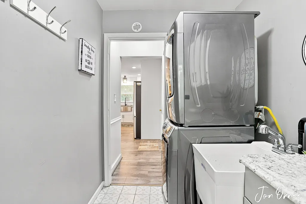 2805 New Holland Street Hudsonville City MI 49426
