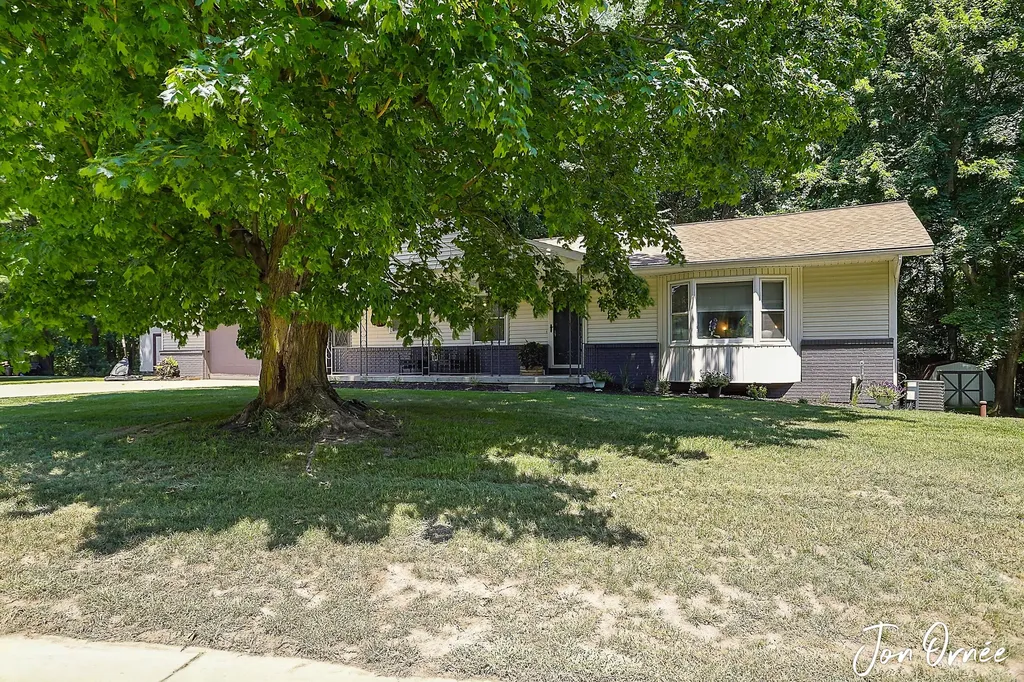 2805 New Holland Street Hudsonville City MI 49426