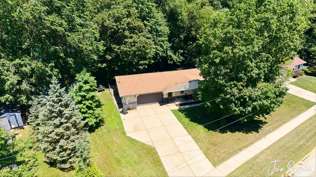 2805 New Holland Street Hudsonville City MI 49426
