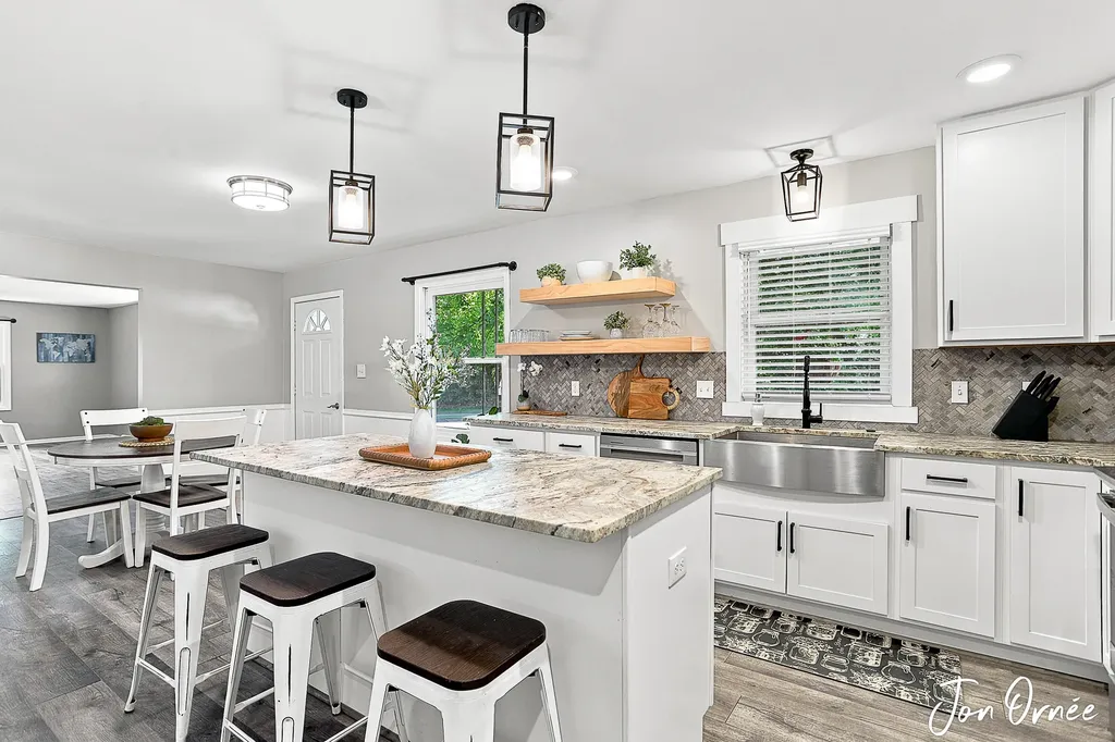 2805 New Holland Street Hudsonville City MI 49426