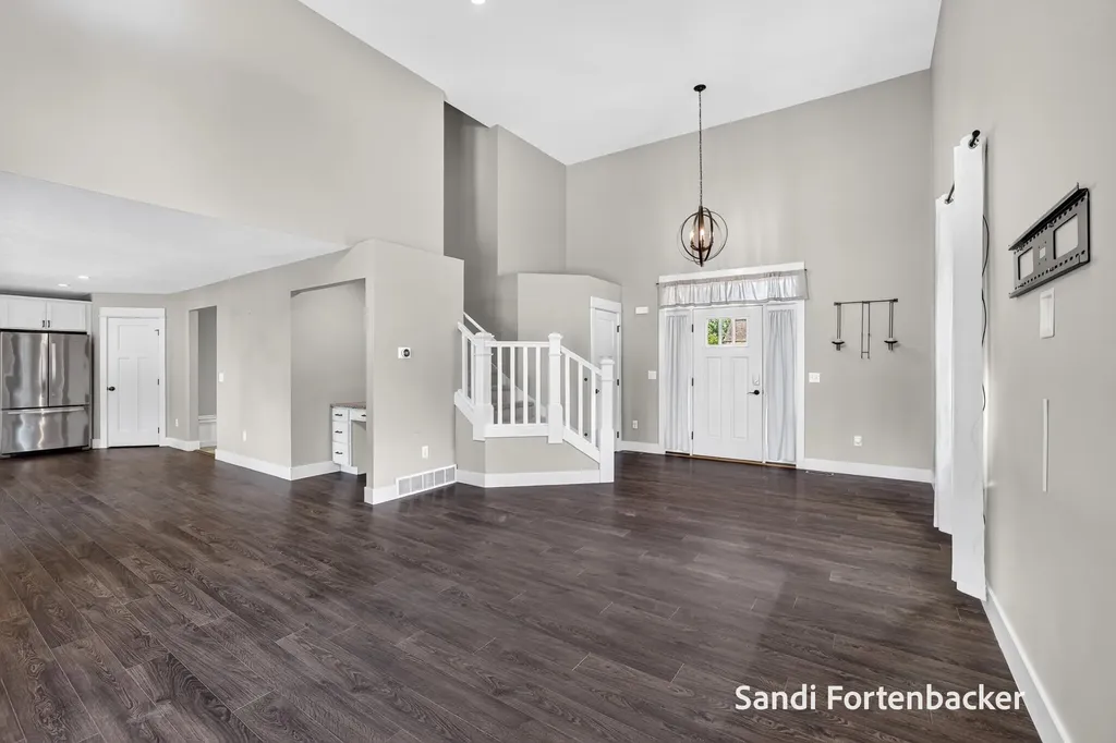 6635 Timberbrook Court Norton Shores City MI 49444