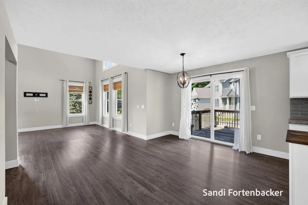 6635 Timberbrook Court Norton Shores City MI 49444