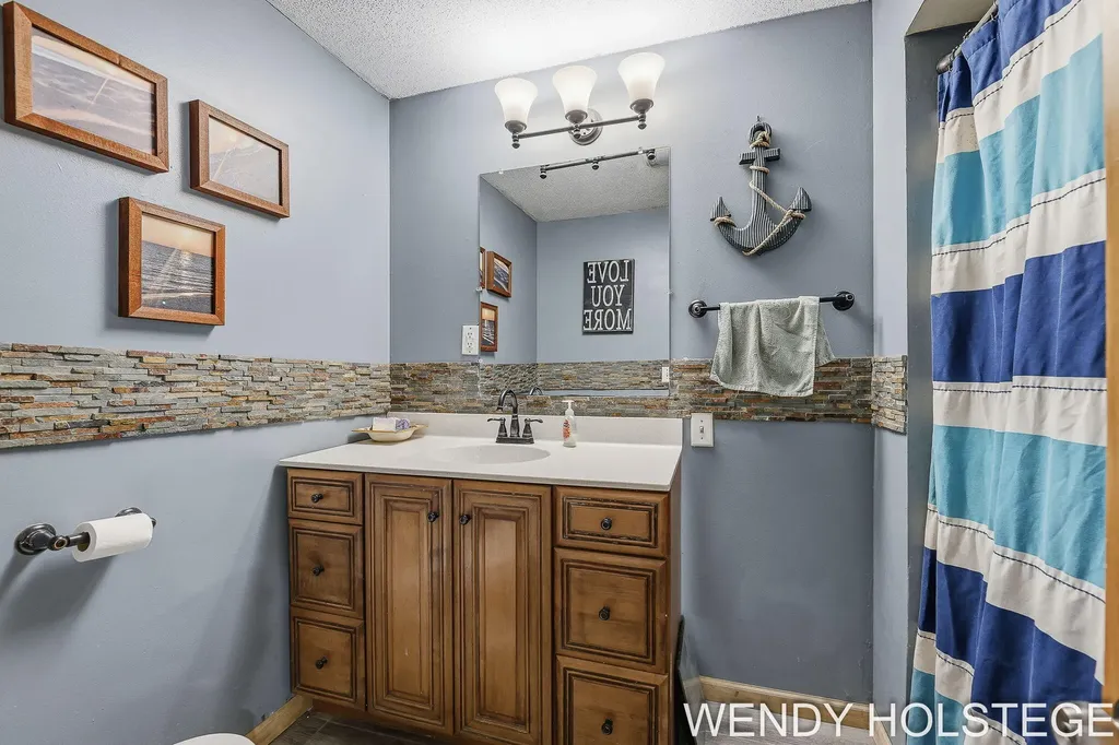 4744 Burton Street SE Kentwood City MI 49546