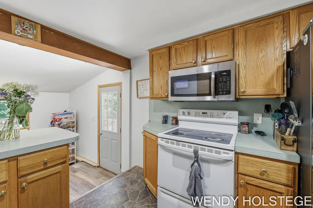 4744 Burton Street SE Kentwood City MI 49546