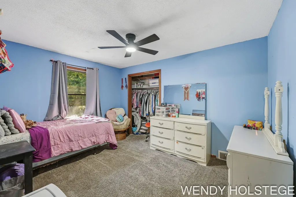 4744 Burton Street SE Kentwood City MI 49546