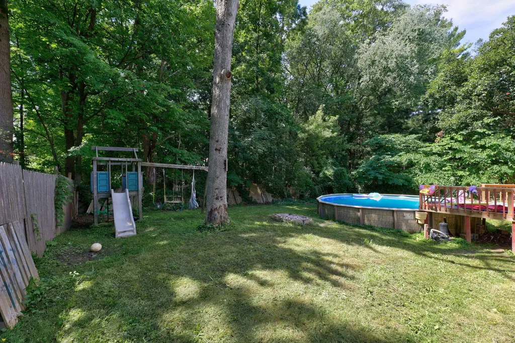 4744 Burton Street SE Kentwood City MI 49546