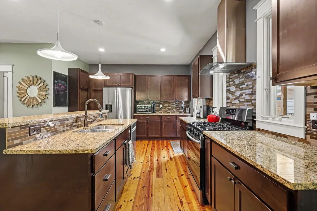1280 Hendrick Road Norton Shores City MI 49441