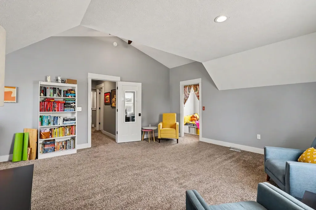 1280 Hendrick Road Norton Shores City MI 49441