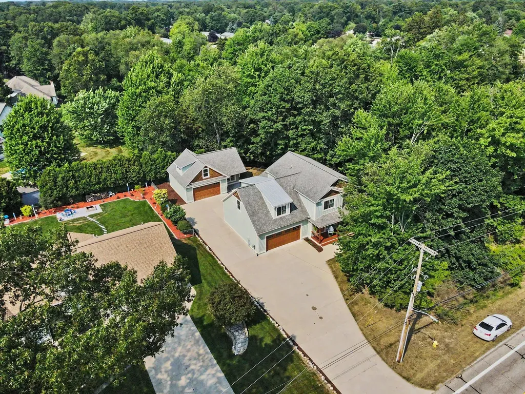 1280 Hendrick Road Norton Shores City MI 49441
