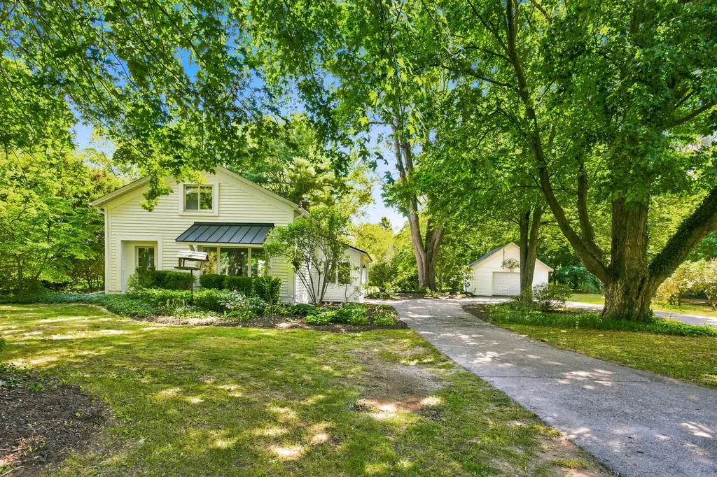 2313 68th Street Ganges Township MI 49408