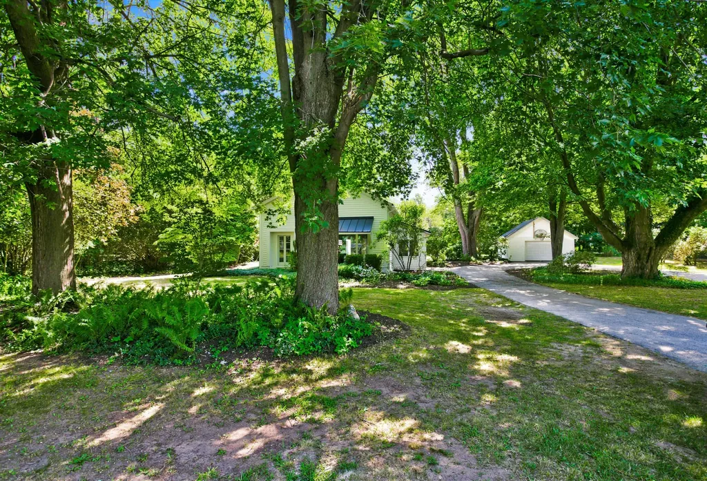 2313 68th Street Ganges Township MI 49408