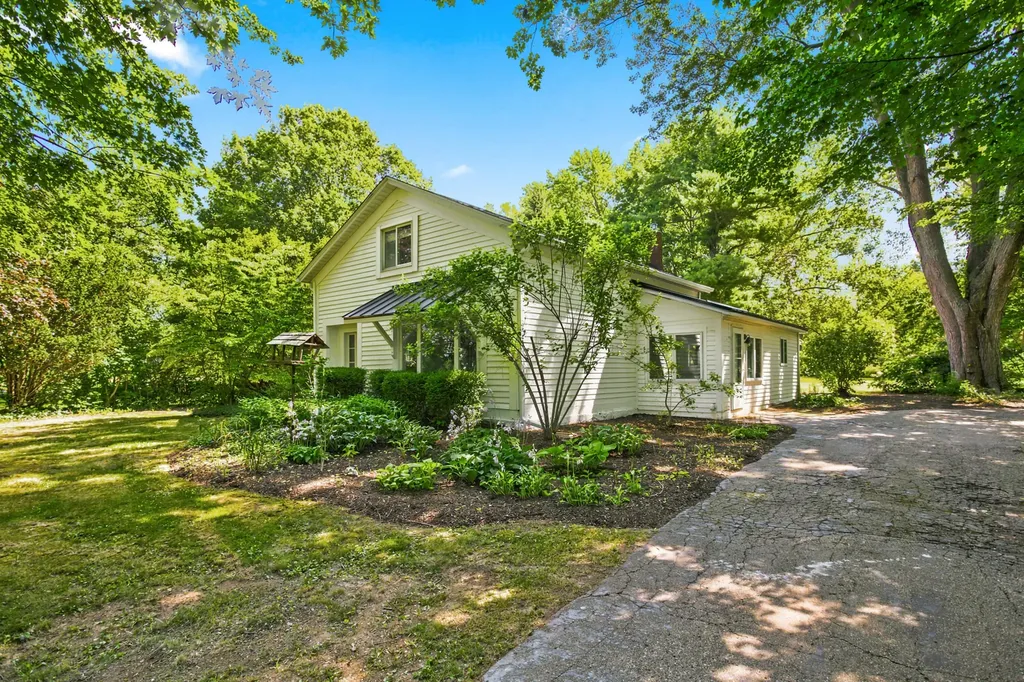 2313 68th Street Ganges Township MI 49408